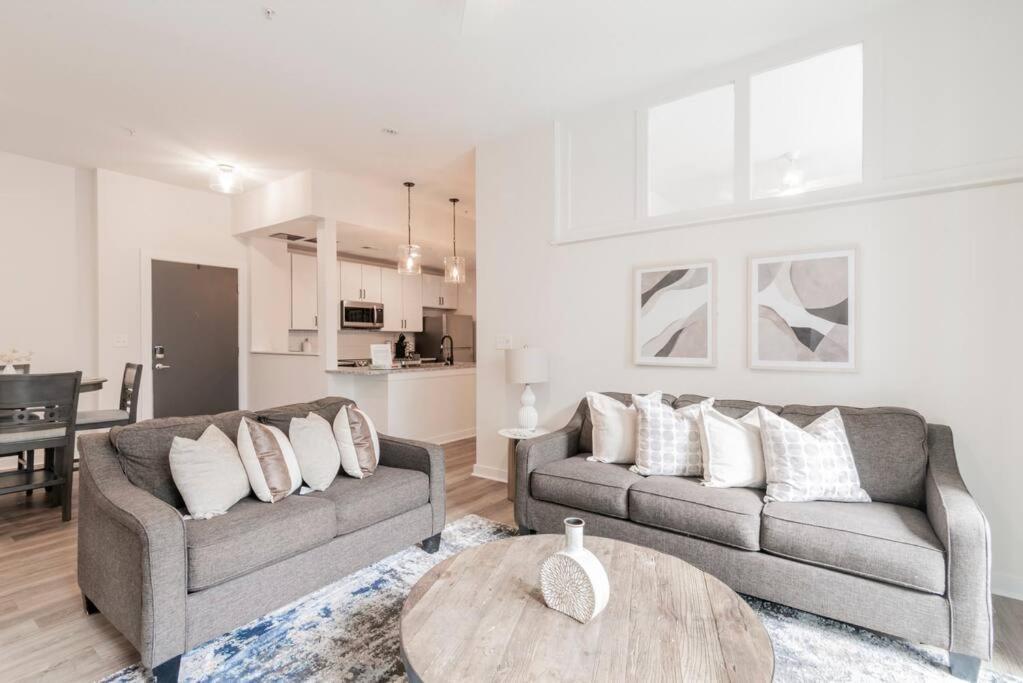 Charming Cozy Apartment With Wi-Fi & Free Parking Charlotte Eksteriør bilde