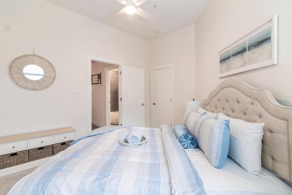 Charming Cozy Apartment With Wi-Fi & Free Parking Charlotte Eksteriør bilde