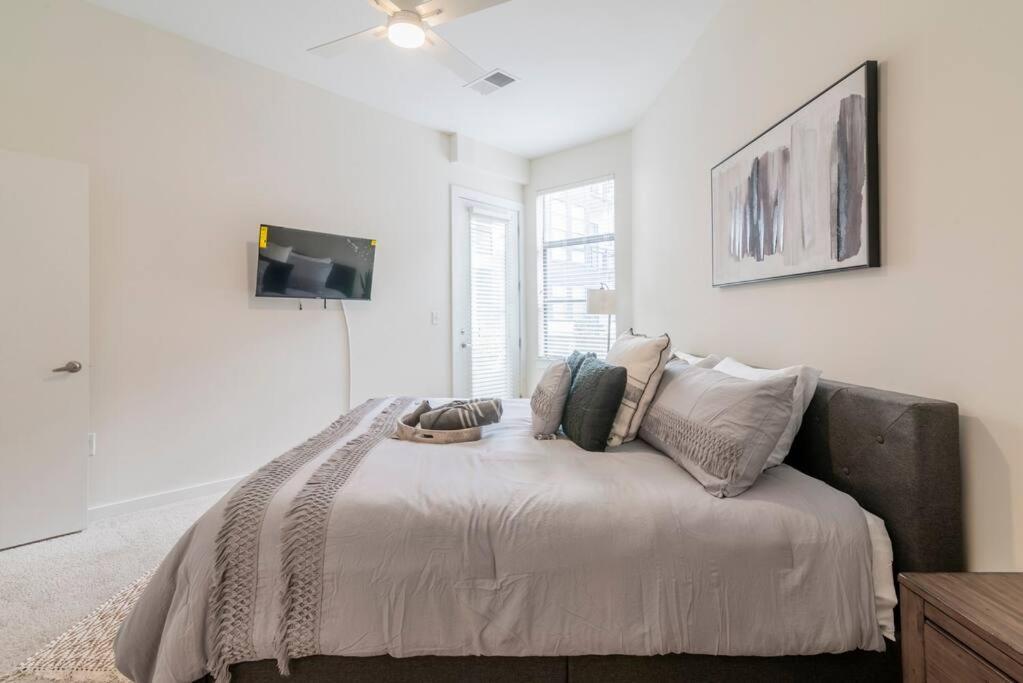Charming Cozy Apartment With Wi-Fi & Free Parking Charlotte Eksteriør bilde
